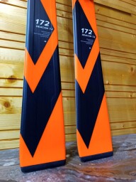 LYŽE VOLKL DEACON 7.2 ORANGE 172CM --MODEL 2024--